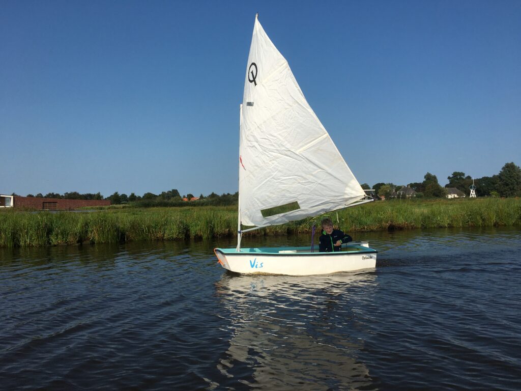 Optimist Vis op weg naar Joustersluis